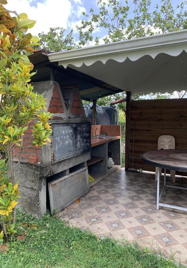 Hébergement mouchas F4 - dans Villa les Polycias Sainte-Luce Esterno foto